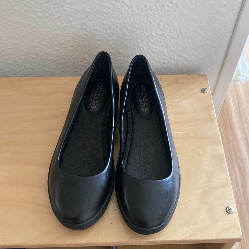 NEW Adam Tucker black Napa flats